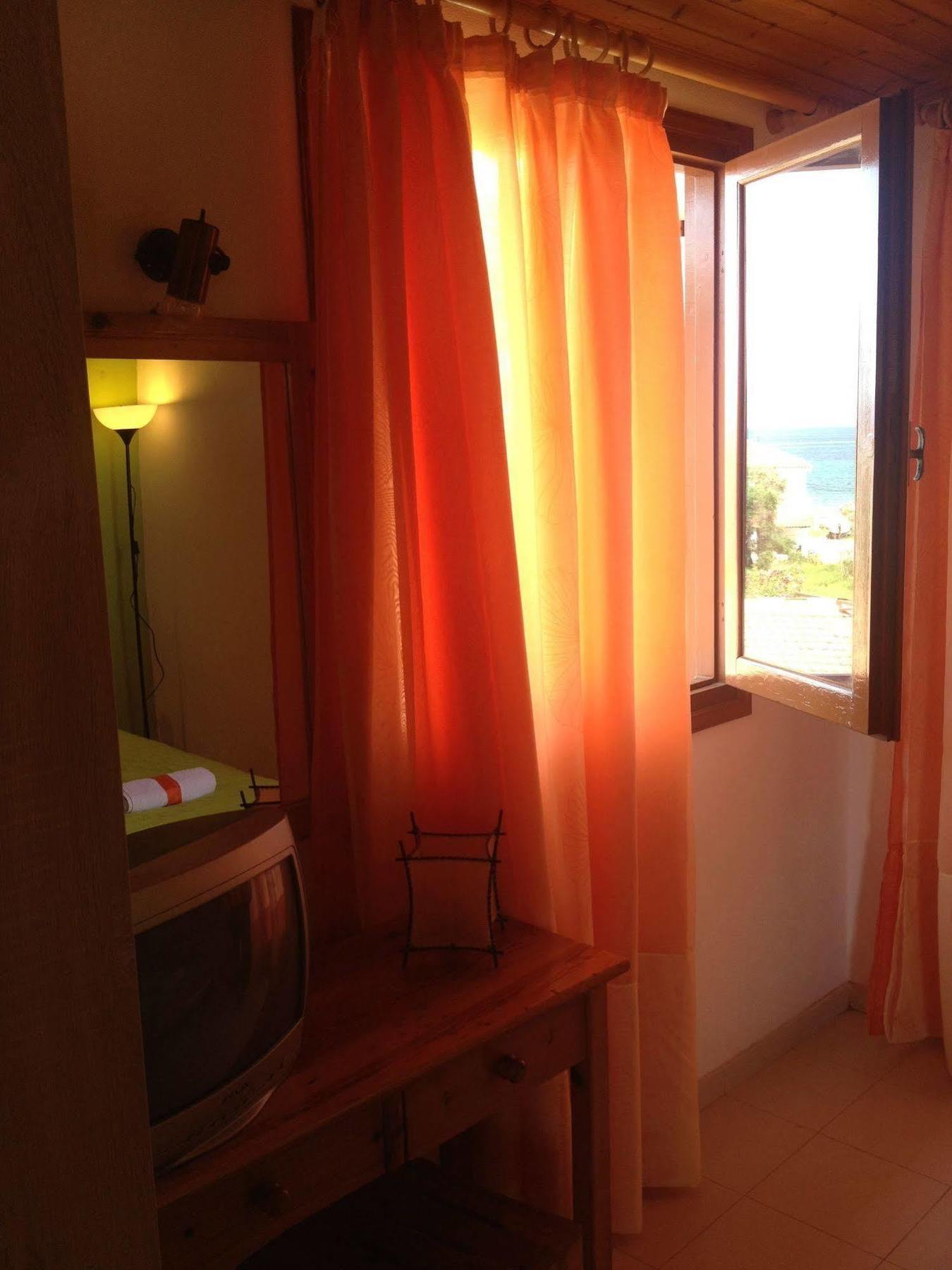Ionian Breeze Apartments Kávos Zewnętrze zdjęcie